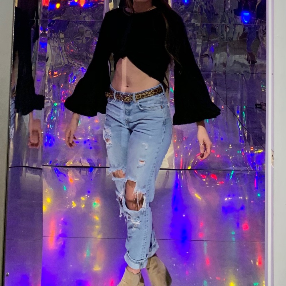 Black long sleeve cropped shirt- ruffled sleeves